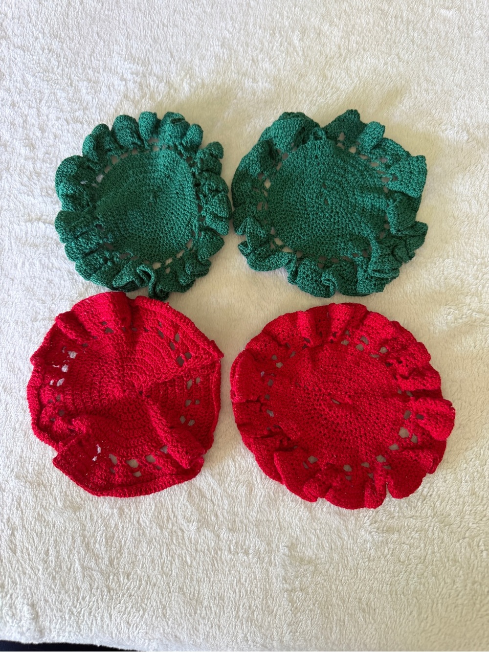 Handmade Vintage Christmas Doilies‎ 4 pc